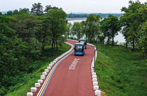 景區(qū)無(wú)人駕駛游覽車(chē) 構(gòu)建智慧旅游一體化應(yīng)用場(chǎng)景 第四屆 中國(guó)服務(wù) 旅游產(chǎn)品創(chuàng)意案例 94